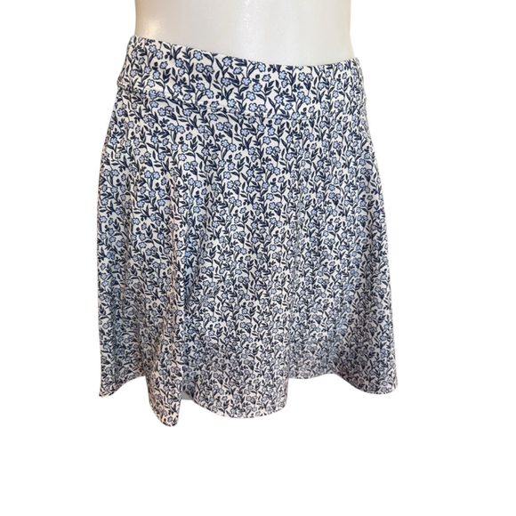 Bad Birdie Dresses & Skirts - Women's Bad Birdie White Navy Floral Exec Skort S